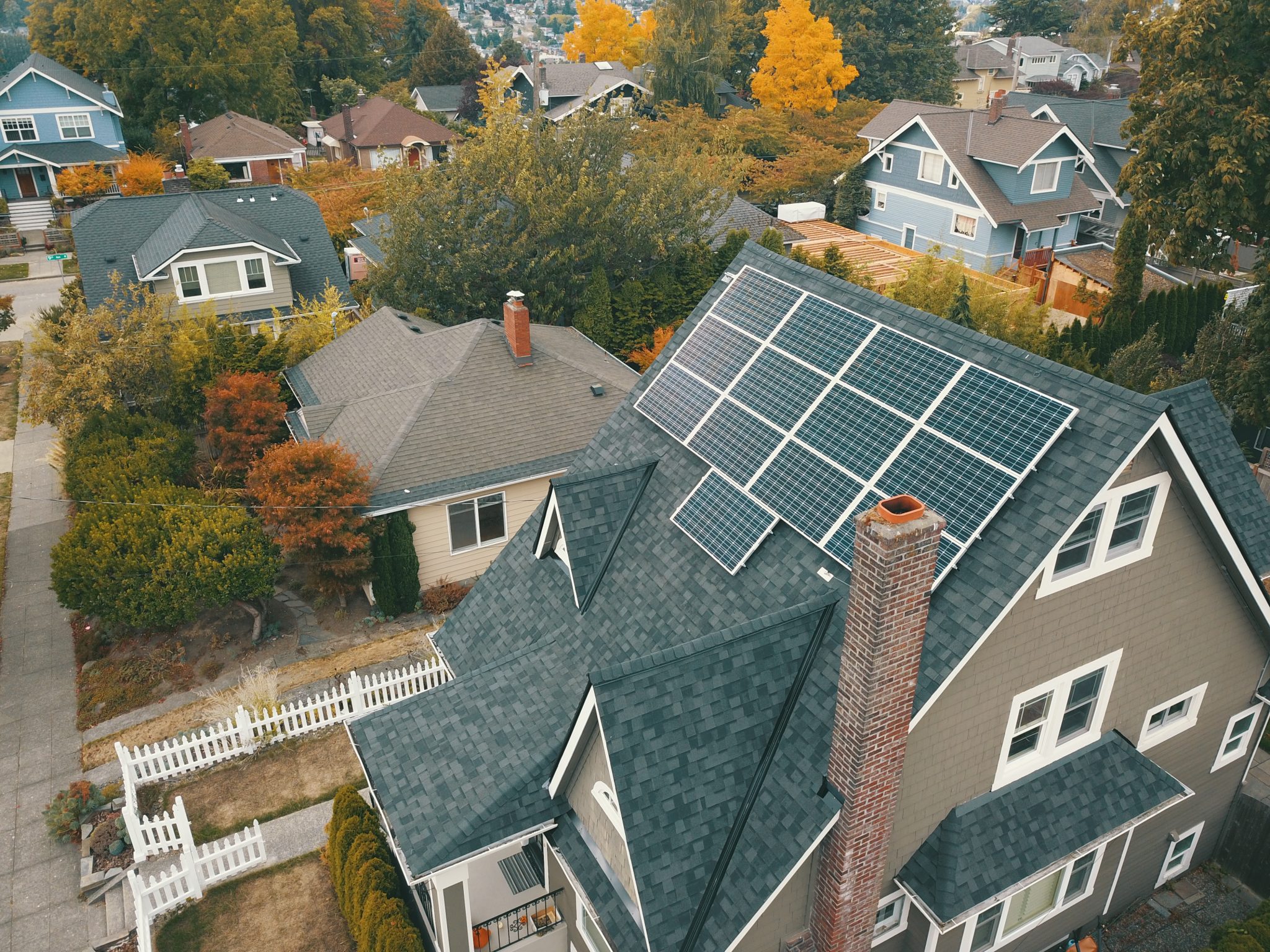 queen anne roof & solar